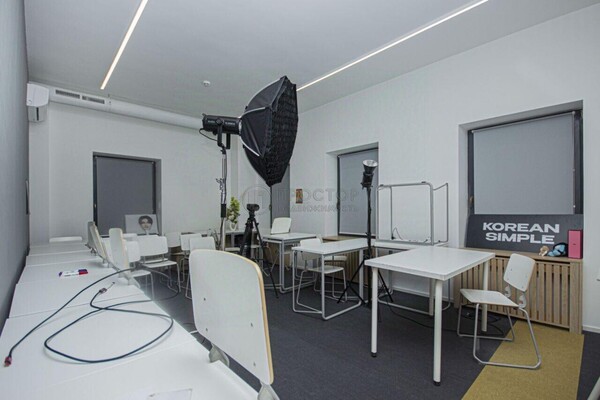 Сдам коммерческое помещение 265,3 м2, 3-й Красносельский пер, 19с7, Москва г