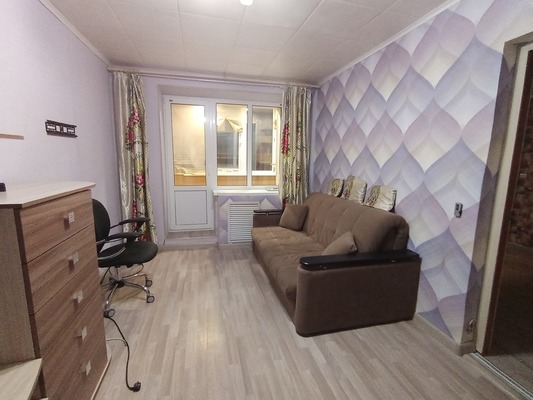 Сдам 2-комн. в 6-комн. квартире, Заводской пр-кт, 62, Колпино г