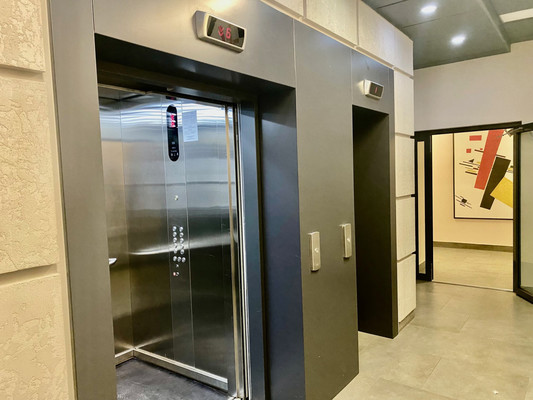 Продам двухкомнатную (2-комн.) квартиру, Корпусная ул, 3, Санкт-Петербург г