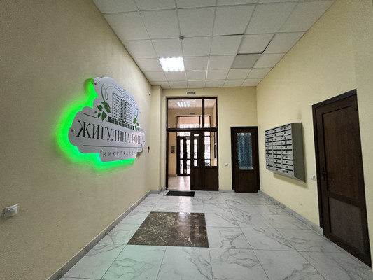 Продам трехкомнатную (3-комн.) квартиру, Крымской весны ул, 5к7, Мирное с