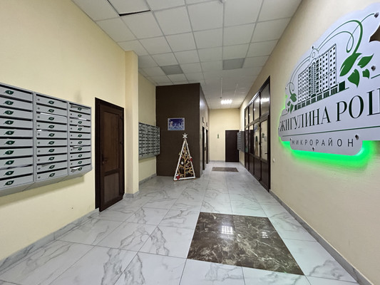 Продам трехкомнатную (3-комн.) квартиру, Крымской весны ул, 5к7, Мирное с