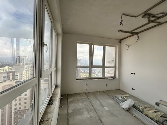 Продам трехкомнатную (3-комн.) квартиру, Крымской весны ул, 5к7, Мирное с