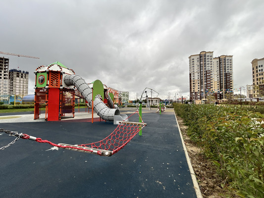 Продам трехкомнатную (3-комн.) квартиру, Крымской весны ул, 5к7, Мирное с