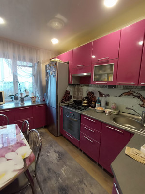 Продам трехкомнатную (3-комн.) квартиру, Курчатова пр-кт, 47, Волгодонск г