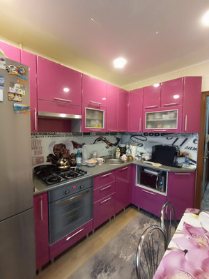 Продам трехкомнатную (3-комн.) квартиру, Курчатова пр-кт, 47, Волгодонск г