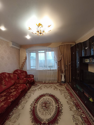 Продам трехкомнатную (3-комн.) квартиру, Курчатова пр-кт, 47, Волгодонск г