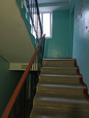 Продам трехкомнатную (3-комн.) квартиру, Курчатова пр-кт, 47, Волгодонск г