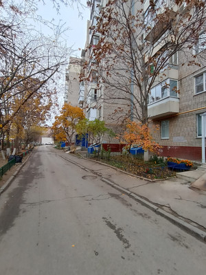 Продам трехкомнатную (3-комн.) квартиру, Курчатова пр-кт, 47, Волгодонск г