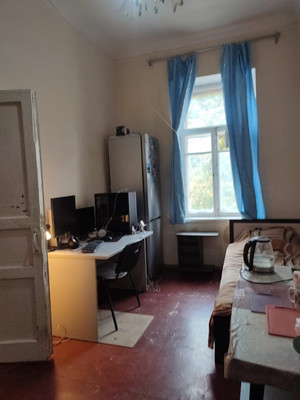 Продам 2-комн. в 6-комн. квартире, Максима Горького ул, 64, Ростов-на-Дону г