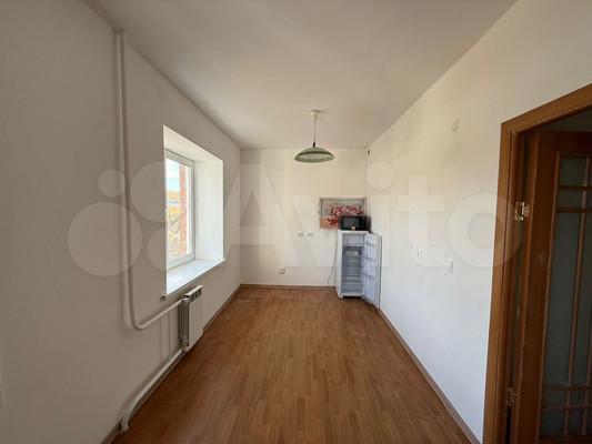 Продам трехкомнатную (3-комн.) квартиру, Багратиона ул, 52к3, Иркутск г