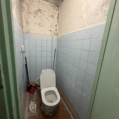 Сдам комнату в 6-комн. квартире, Заводской пр-кт, 38, Колпино г