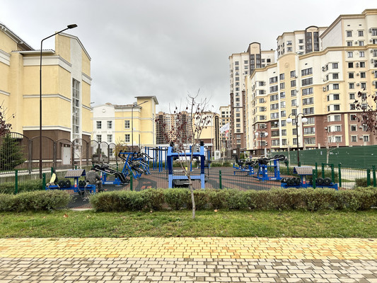 Продам двухкомнатную (2-комн.) квартиру, Крымской весны ул, 5к7, Симферополь г