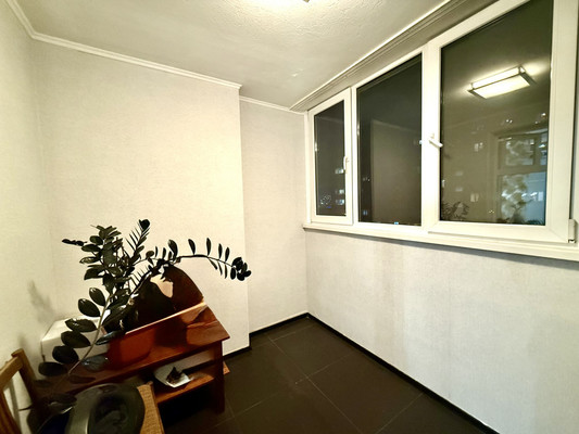 Продам трехкомнатную (3-комн.) квартиру, И.Г.Лексина ул, 54, Симферополь г