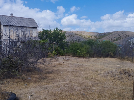 Продам участок 5 соток, Фермерское хоз., Дружная ул, Заря тер. СПК, 0 км от города