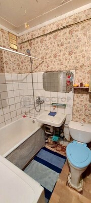Продам двухкомнатную (2-комн.) квартиру, Болотниковская ул, 51к2, Москва г