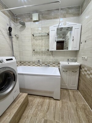 Продам трехкомнатную (3-комн.) квартиру, Дмитровское ш, 5к1, Москва г