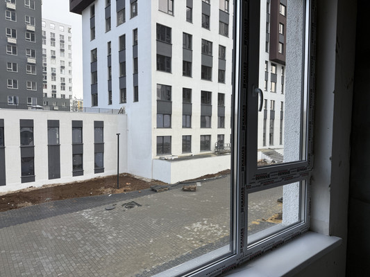 Продам двухкомнатную (2-комн.) квартиру, Александра Суворова пр-кт, 21, Симферополь г