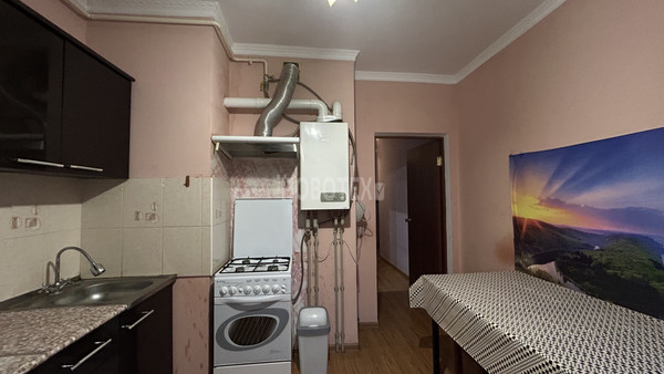 Продам двухкомнатную (2-комн.) квартиру, Объездная ул, 2, Горячий Ключ г