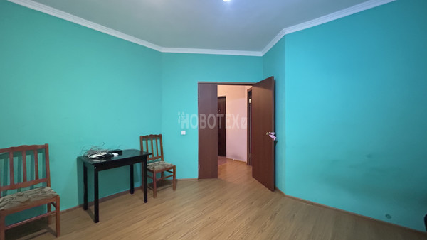 Продам двухкомнатную (2-комн.) квартиру, Объездная ул, 2, Горячий Ключ г