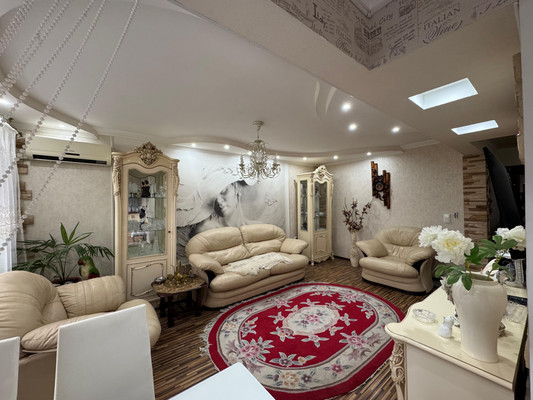 Продам трехкомнатную (3-комн.) квартиру, Советской Армии ул, 138, Армавир г