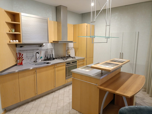 Продам трехкомнатную (3-комн.) квартиру, Каменноостровский пр-кт, 67, Санкт-Петербург г