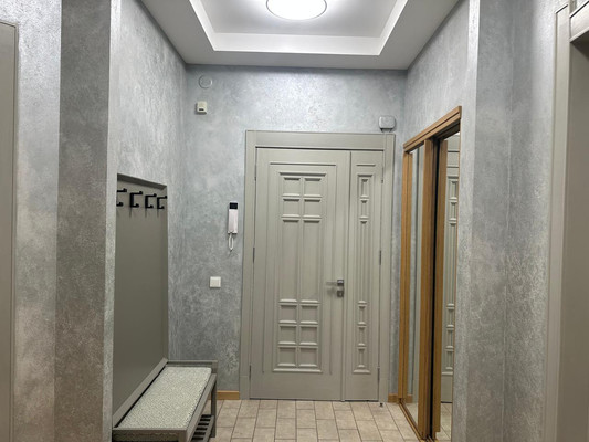 Продам трехкомнатную (3-комн.) квартиру, Каменноостровский пр-кт, 67, Санкт-Петербург г