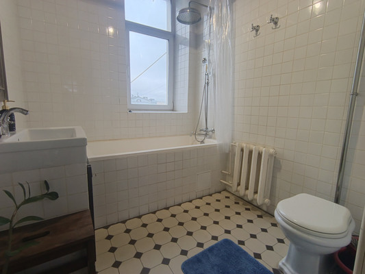 Продам трехкомнатную (3-комн.) квартиру, Козихинский Б. пер, 5/3, Москва г