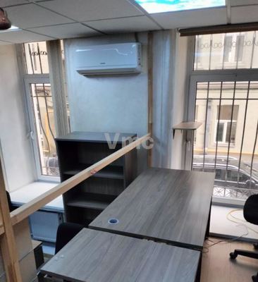 Сдам коммерческое помещение 111,4 м2, Знаменка ул, 13 3, Москва г