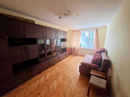 Продам однокомнатную (1-комн.) квартиру, Ореховый б-р, 39к2, Москва г