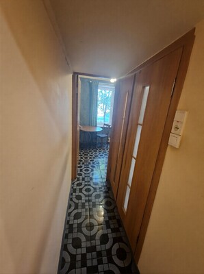 Продам однокомнатную (1-комн.) квартиру, Ореховый б-р, 39к2, Москва г