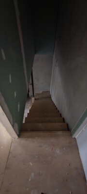 Продам трехкомнатную (3-комн.) квартиру, Парк Апрель ул, 31, Апрелевка г