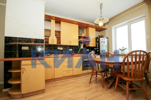 Продам многокомнатную квартиру, Металлургов пр-кт, 38, Красноярск г