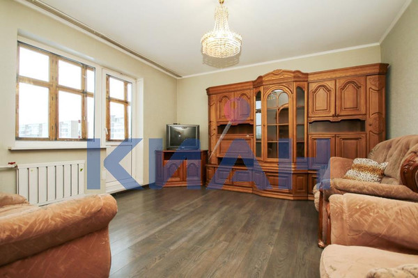 Продам многокомнатную квартиру, Металлургов пр-кт, 38, Красноярск г