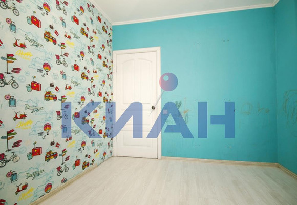 Продам многокомнатную квартиру, Металлургов пр-кт, 38, Красноярск г