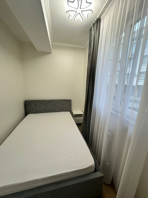 Продам двухкомнатную (2-комн.) квартиру, Целинная (Центральный р-н) ул, 15кб, Сочи г