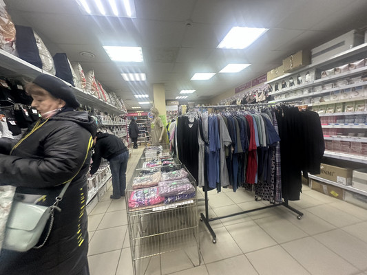 Сдам коммерческое помещение 140 м2, Адоратского ул, 12Б, Казань г