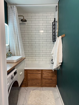 Продам трехкомнатную (3-комн.) квартиру, Соколовская ул, 76а, Красноярск г