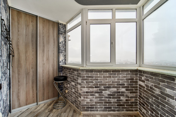 Продам трехкомнатную (3-комн.) квартиру, Российская ул, 72/1к2, Краснодар г