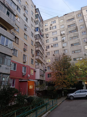 Продам двухкомнатную (2-комн.) квартиру, Южная ул, 6, Новороссийск г