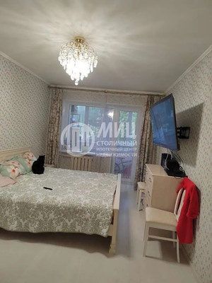 Продам двухкомнатную (2-комн.) квартиру, Гаршина ул, 1, Томилино рп