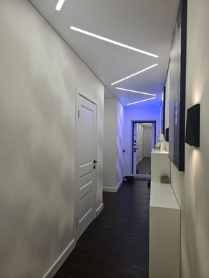 Продам трехкомнатную (3-комн.) квартиру, Стрельнинское ш, 6к3, Красное Село г