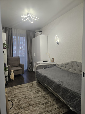 Продам трехкомнатную (3-комн.) квартиру, Стрельнинское ш, 6к3, Красное Село г