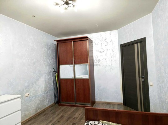 Продам двухкомнатную (2-комн.) квартиру, Парковая ул, 9, Сабурово д