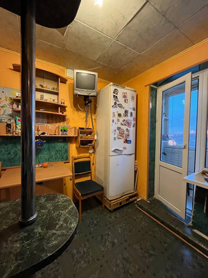 Продам двухкомнатную (2-комн.) квартиру, Луговая ул, 2, Назия гп