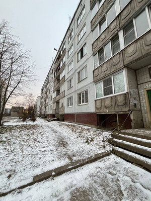 Продам двухкомнатную (2-комн.) квартиру, Луговая ул, 2, Назия гп