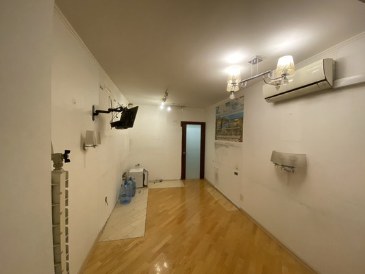 Продам трехкомнатную (3-комн.) квартиру, Академика Варги ул, 3, Москва г