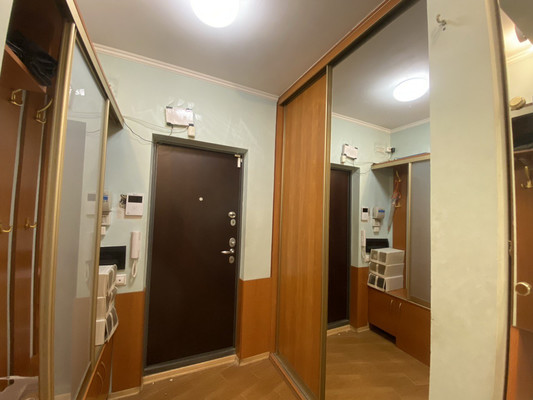 Продам трехкомнатную (3-комн.) квартиру, Академика Варги ул, 3, Москва г