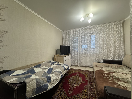 Продам однокомнатную (1-комн.) квартиру, Дмитровская ул, 30, Базарово д