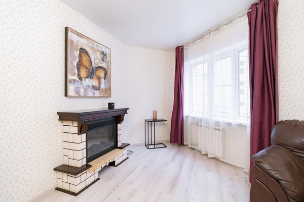 Продам многокомнатную квартиру, Победы б-р, 46БкБ, Воронеж г