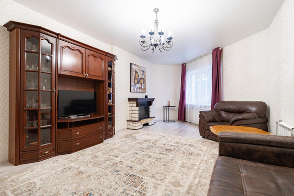 Продам многокомнатную квартиру, Победы б-р, 46БкБ, Воронеж г